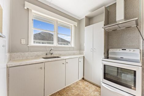 Photo of property in 20 Winchester Street, Levin, 5510