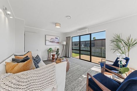 Photo of property in 620b South Road, Oakura, 4314