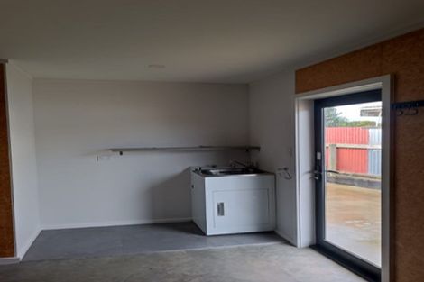 Photo of property in 22b Roberts Line, Kelvin Grove, Palmerston North, 4414