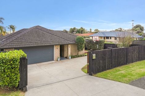 Photo of property in 1 Puketi Lane, Waiuku, 2123