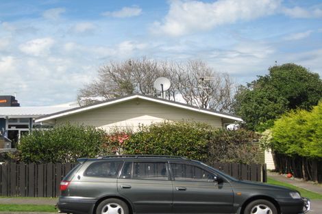 Photo of property in 50 Buller Street, New Plymouth, 4312