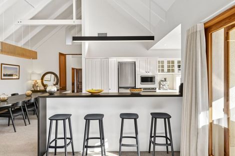 Photo of property in 186 Beacon Point Road, Wanaka, 9305