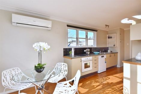 Photo of property in 16 Bateman Avenue, Bryndwr, Christchurch, 8053