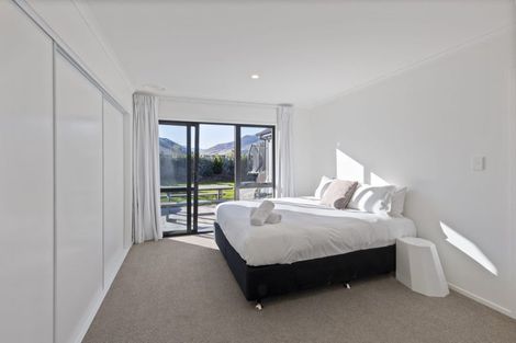 Photo of property in 8 Barn Road, Jacks Point, 9371