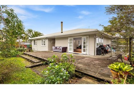Photo of property in 77 Royal Road, Massey, Auckland, 0614