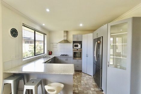 Photo of property in 10 Parkside Drive, Huntington, Hamilton, 3210