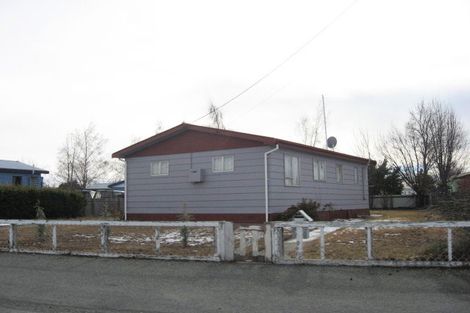 Photo of property in 10 Cass Crescent, Twizel, 7901