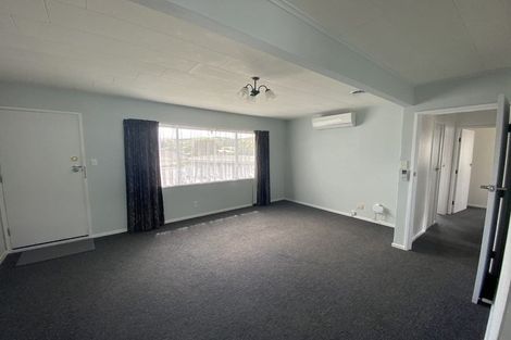 Photo of property in 1/1 Proctor Lane, Tawa, Wellington, 5028