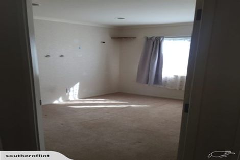 Photo of property in 17 Emmerdale Avenue, Papakura, 2110