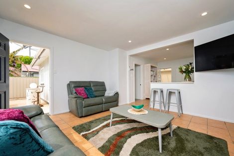 Photo of property in 2 Leyland Road, Te Awanga, 4102