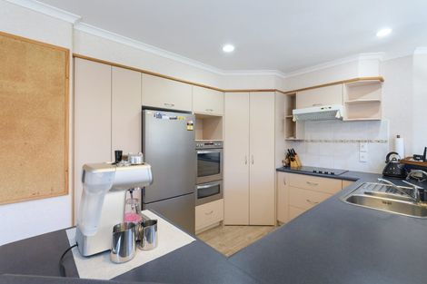 Photo of property in 118 Evans Road, Papamoa Beach, Papamoa, 3118