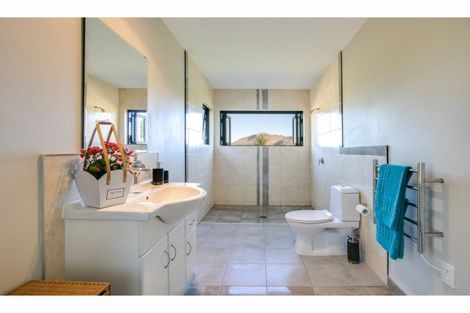 Photo of property in 824 Maraetotara Road, Maraetotara, Havelock North, 4294