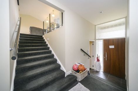Photo of property in 4 Waicola Drive, Fitzherbert, Palmerston North, 4471
