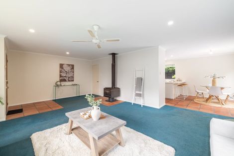 Photo of property in 21 Highsted Road, Bishopdale, Christchurch, 8053