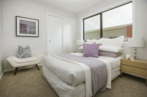 Photo of property in 18 Laly Haddon Place, Matakana, 0985