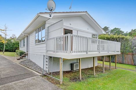 Photo of property in 18 Regency Place, Sunnynook, Auckland, 0632