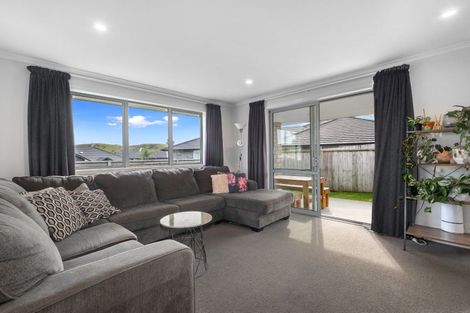 Photo of property in 1 Antrim Glade, Welcome Bay, Tauranga, 3175