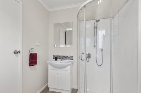 Photo of property in 319a Wellington Road, Wainuiomata, Lower Hutt, 5014