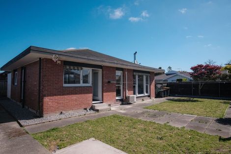 Photo of property in 2/12 Penhelig Place, Burnside, Christchurch, 8053