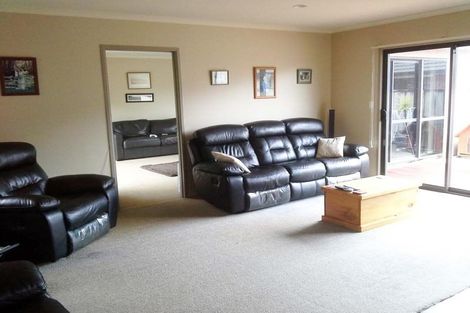 Photo of property in 176c Heta Road, Highlands Park, New Plymouth, 4312