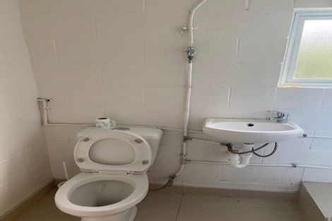 Photo of property in 49 Beaubank Road, Kelston, Auckland, 0602