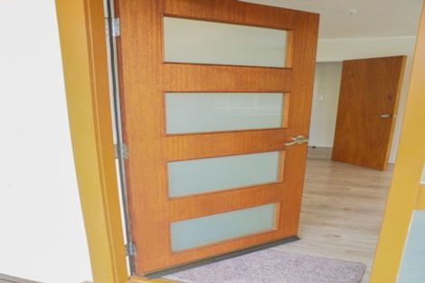 Photo of property in 164 Sunset Road, Unsworth Heights, Auckland, 0632