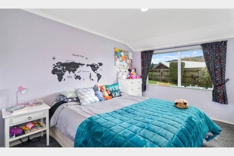 Photo of property in 28 Hoyte Place, Pukehangi, Rotorua, 3015