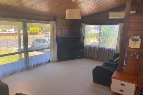 Photo of property in 27 Odlin Crescent, Nawton, Hamilton, 3200