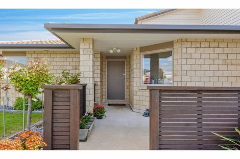 Photo of property in 36/64 Kawaha Point Road, Kawaha Point, Rotorua, 3010