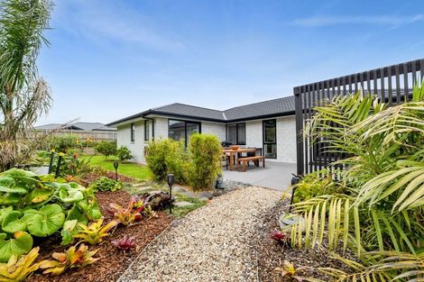 Photo of property in 34d Honeyfield Drive, Whalers Gate, New Plymouth, 4310