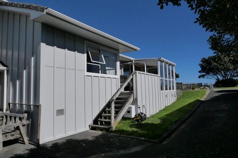 Photo of property in 89a Marine Parade, Paraparaumu Beach, Paraparaumu, 5032