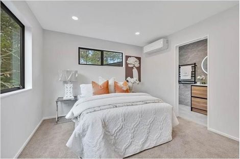 Photo of property in 25b Lavery Place, Sunnynook, Auckland, 0632