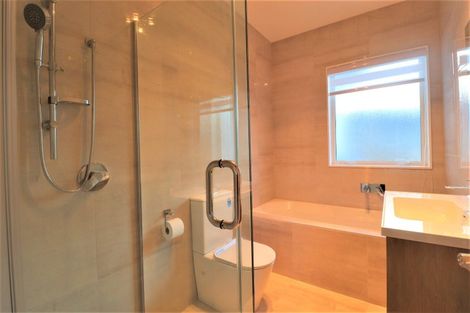 Photo of property in 11 Taepu Road, Pukekohe, 2120