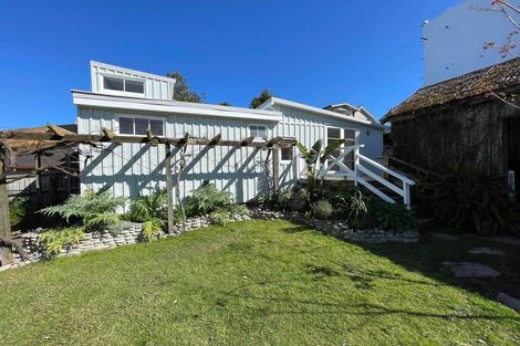 Photo of property in 56 Rewi Street, Torbay, Auckland, 0630