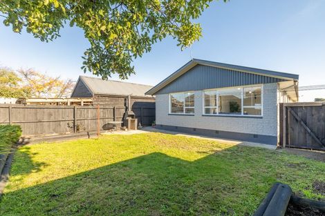 Photo of property in 2/32 Lamorna Road, Parklands, Christchurch, 8083