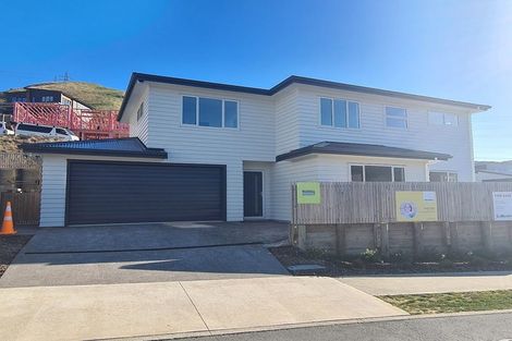 Photo of property in 47 Stockport Grove, Churton Park, Wellington, 6037