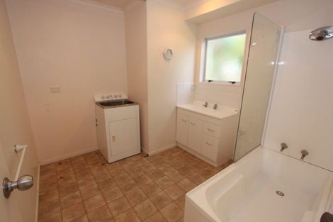 Photo of property in 7a Logan Lane, Stanmore Bay, Whangaparaoa, 0932