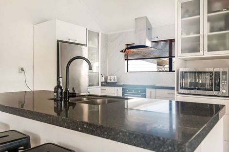 Photo of property in 10 Kentucky Crescent, Nawton, Hamilton, 3200