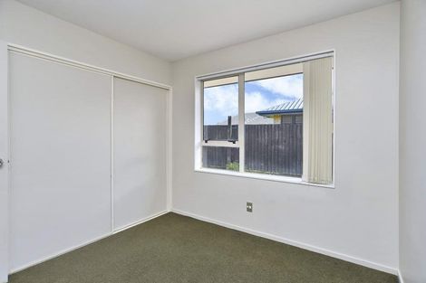 Photo of property in 39 Welsford Street, Woodend, 7610