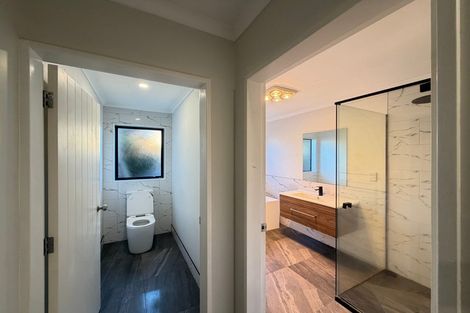 Photo of property in 72 Geneva Terrace, Kelvin Grove, Palmerston North, 4414
