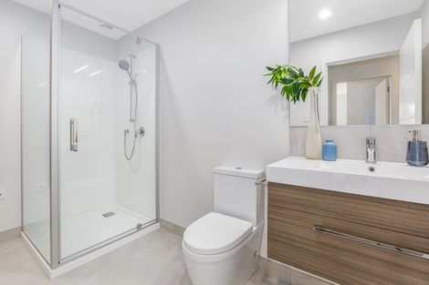 Photo of property in 40 Koreke Close, Kenepuru, Porirua, 5022