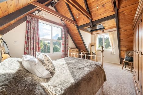 Photo of property in 246 Plateau Road, Te Marua, Upper Hutt, 5018