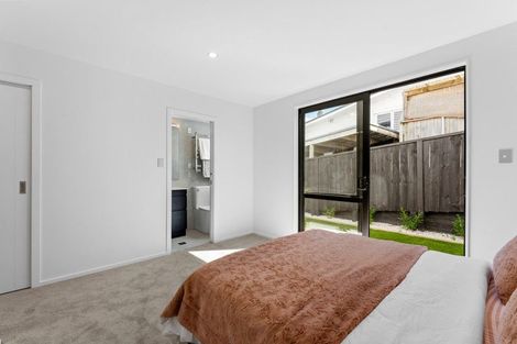 Photo of property in 5/18 Sylvan Crescent, Te Atatu South, Auckland, 0610