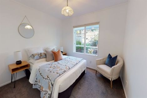 Photo of property in 78 Lagoon Way, West Harbour, Auckland, 0618