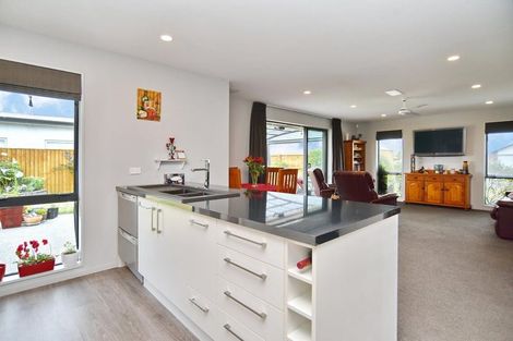 Photo of property in 12 Beech Drive, Rangiora, 7400