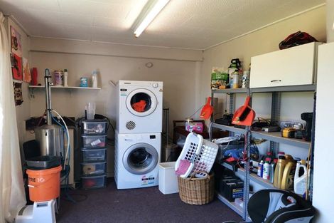 Photo of property in 28 Manaia View Road, One Tree Point, 0118