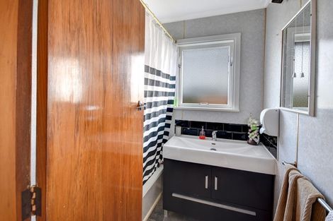 Photo of property in 2 Stephen Street, Halfway Bush, Dunedin, 9010