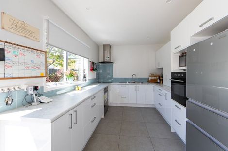 Photo of property in 24 Mill Road, Clive, 4102