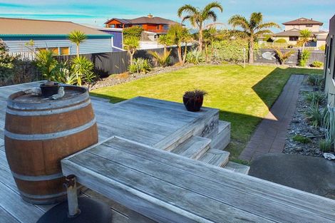 Photo of property in 50 Shortt Street, Foxton Beach, Foxton, 4815