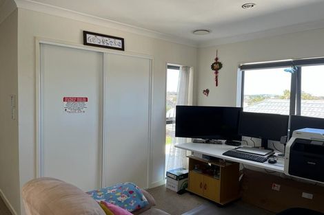 Photo of property in 1/41 Butley Drive, Farm Cove, Auckland, 2012
